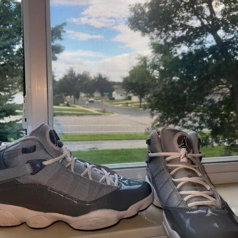 Jordan two3 like new